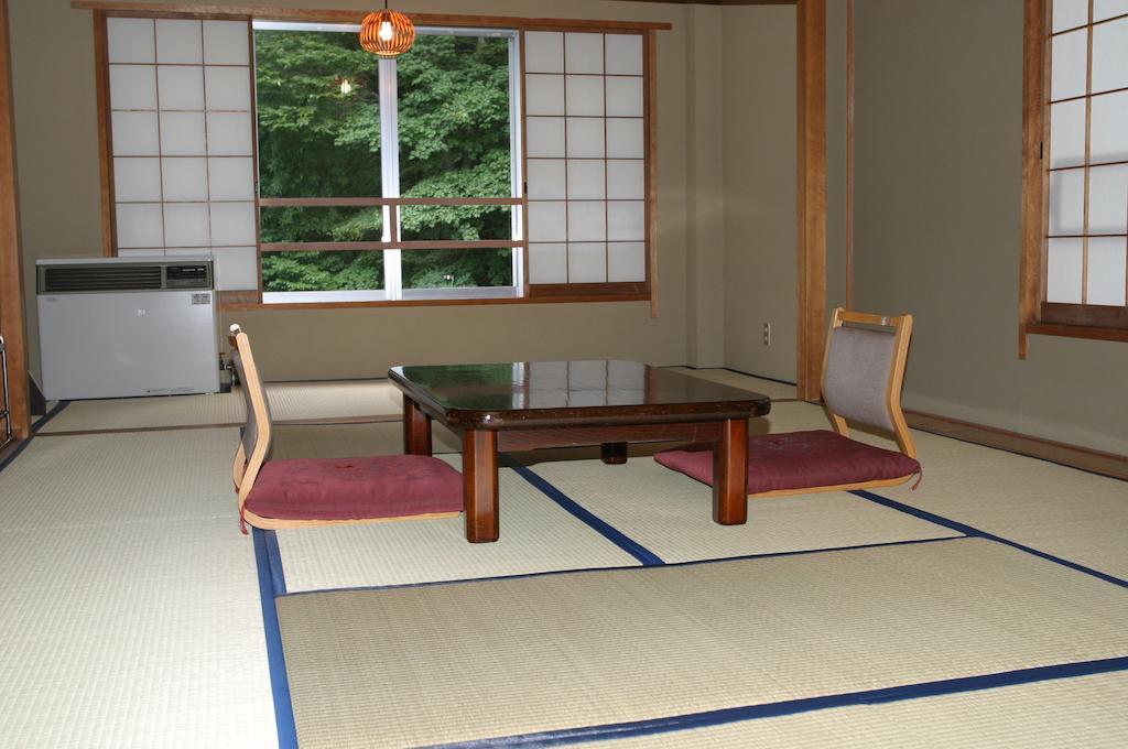 Tengu-No-Yu Kimuraen Hotel Numata  Værelse billede